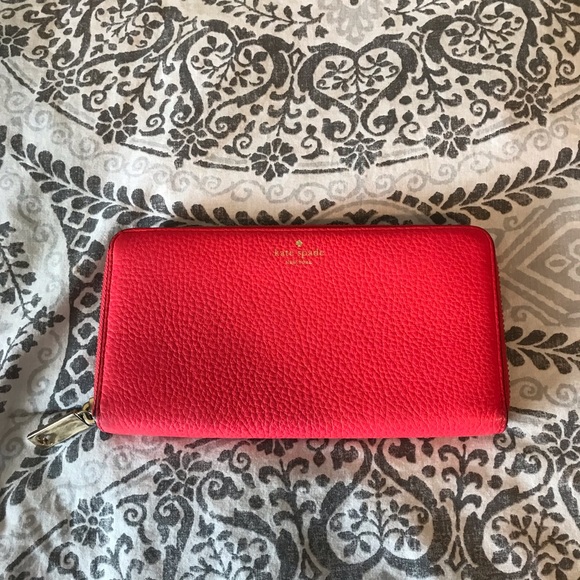 Kate Spade Wallet - Picture 2 of 8